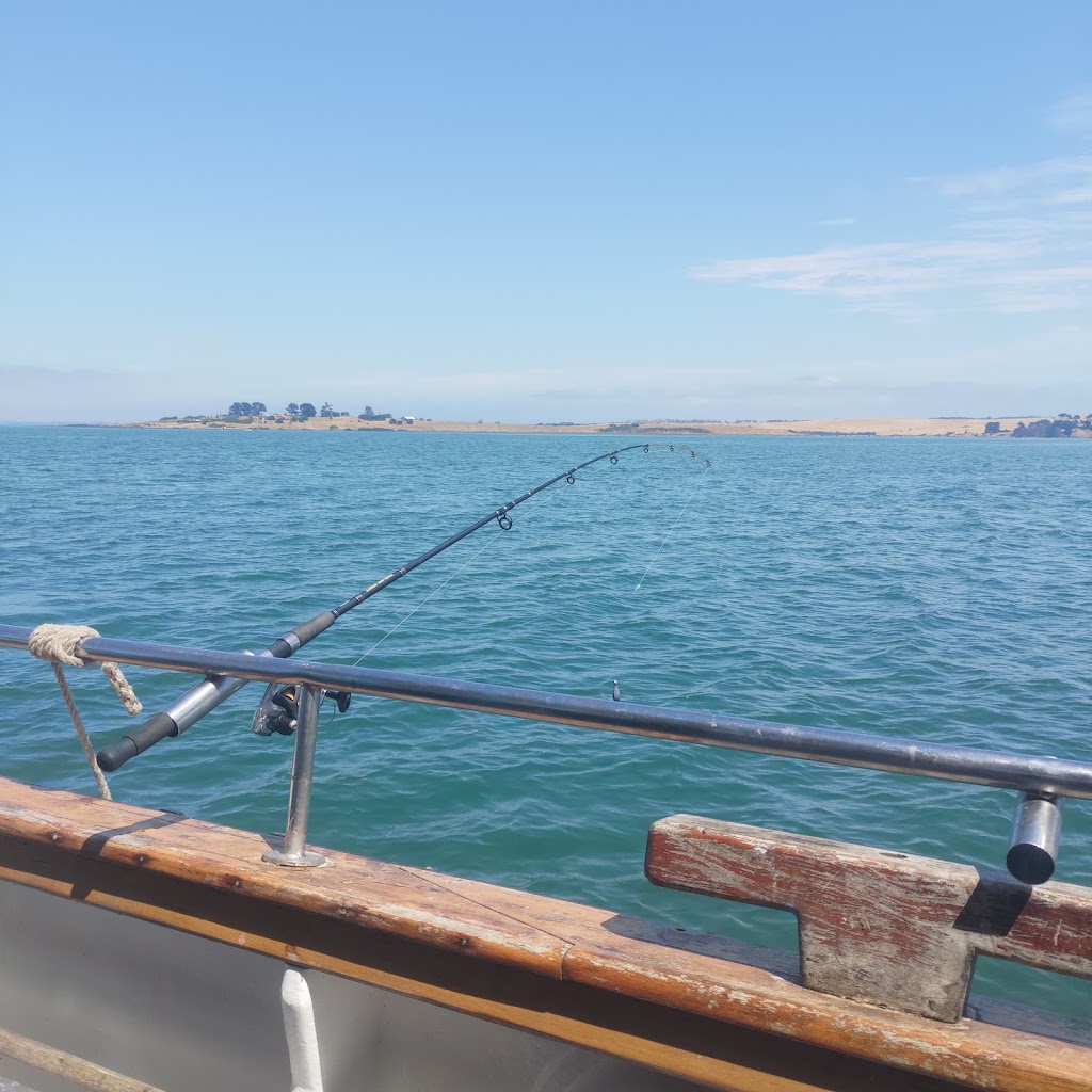Newhaven Fishing Charters | Rhyll Jetty, Beach Rd, Rhyll VIC 3923, Australia | Phone: 0412 220 437