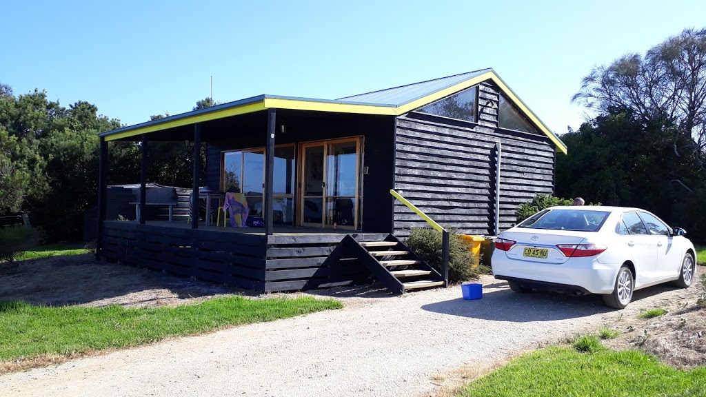 Black Cockatoo Cottages | 60 Foley Rd, Yanakie VIC 3960, Australia | Phone: (03) 5687 1306