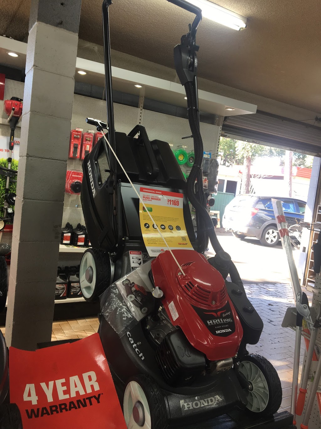 Fairfield City Mowers & Chainsaws | 9 Alan St, Fairfield NSW 2165, Australia | Phone: (02) 9724 4622