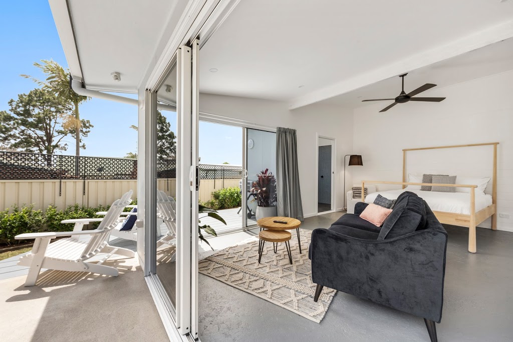 Studio Ocean Breeze @ Huskisson | Tomerong St, Huskisson NSW 2540, Australia | Phone: 0491 037 886