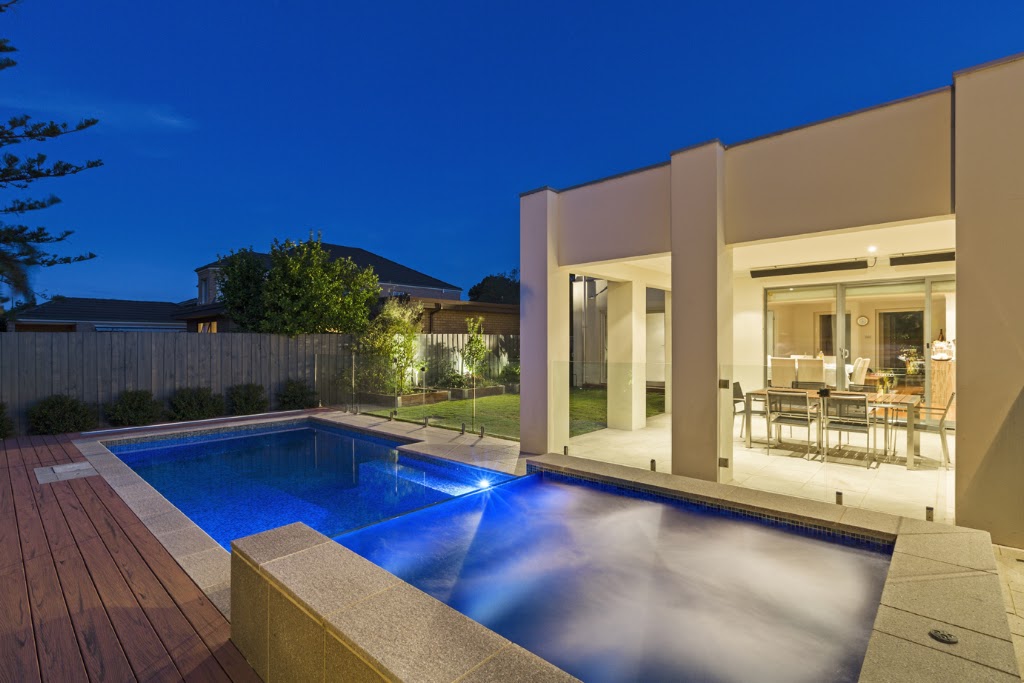 In The Swim | 405 Waverley Rd, Malvern East VIC 3145, Australia | Phone: (03) 9572 3919