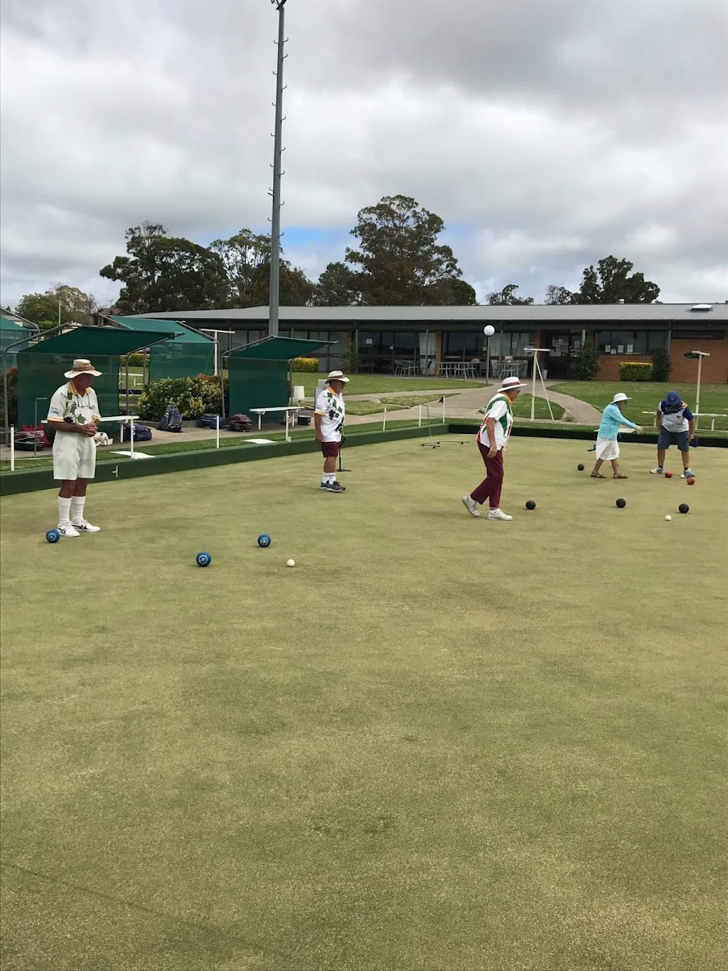 Stanthorpe Bowls Club | 50 Amosfield Rd, Stanthorpe QLD 4380, Australia | Phone: (07) 4681 1276