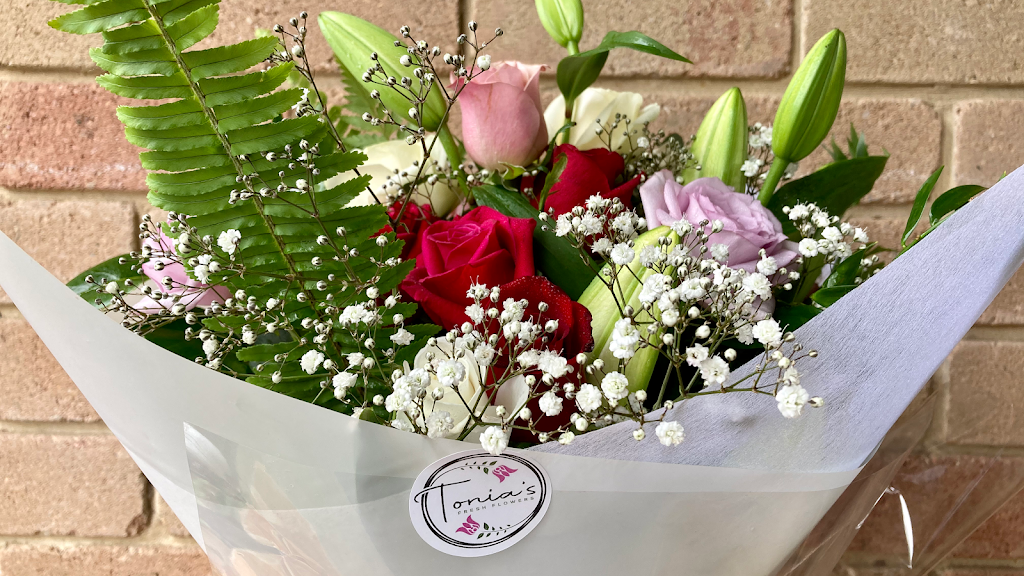Tonia’s Fresh Flowers | florist | 20 Balmain Dr, Berwick VIC 3806, Australia | 0411815398 OR +61 411 815 398