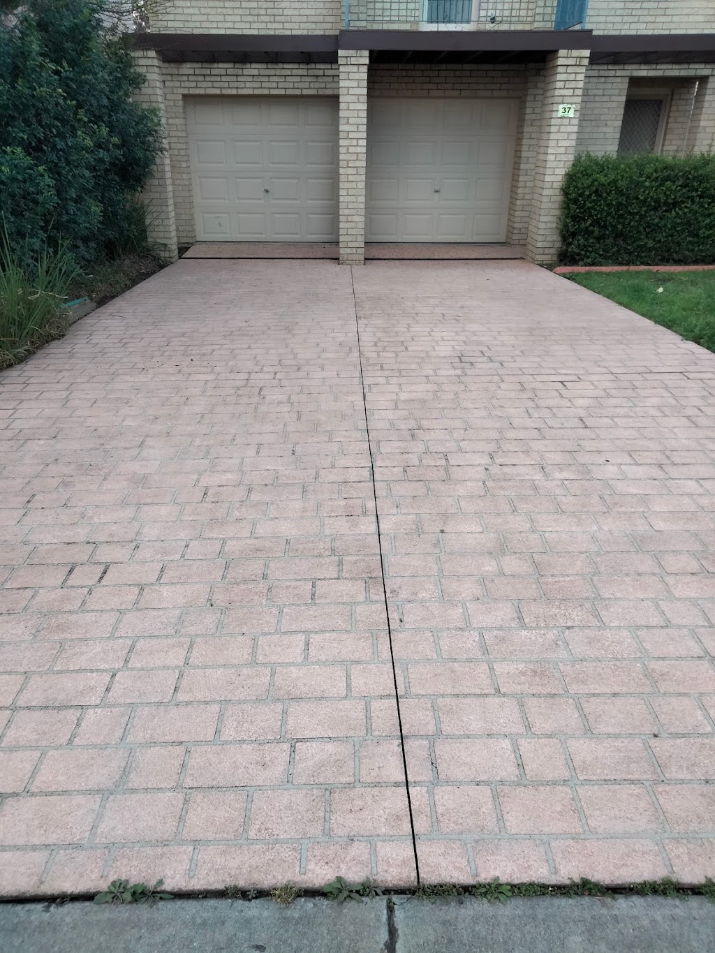 Norwest Pressure Cleaning | 74 Faulkland Cres, Kings Park NSW 2148, Australia | Phone: 0448 123 647