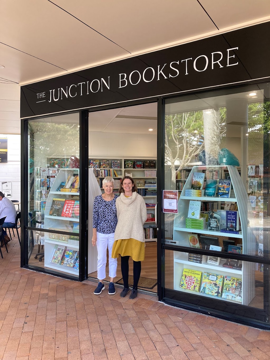 The Junction Bookstore | Shop 1a/29 Sunshine Beach Rd, Noosa Heads QLD 4567, Australia | Phone: (07) 5448 0927