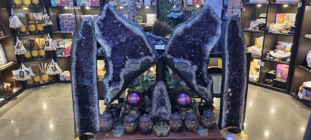 Muse Crystals and Mystical Gifts | book store | 2 Atlantic Dr, Loganholme QLD 4129, Australia | 0422181777 OR +61 422 181 777