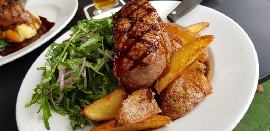 Farmers Arms Daylesford | 1 East St, Daylesford VIC 3460, Australia | Phone: (03) 5348 2091