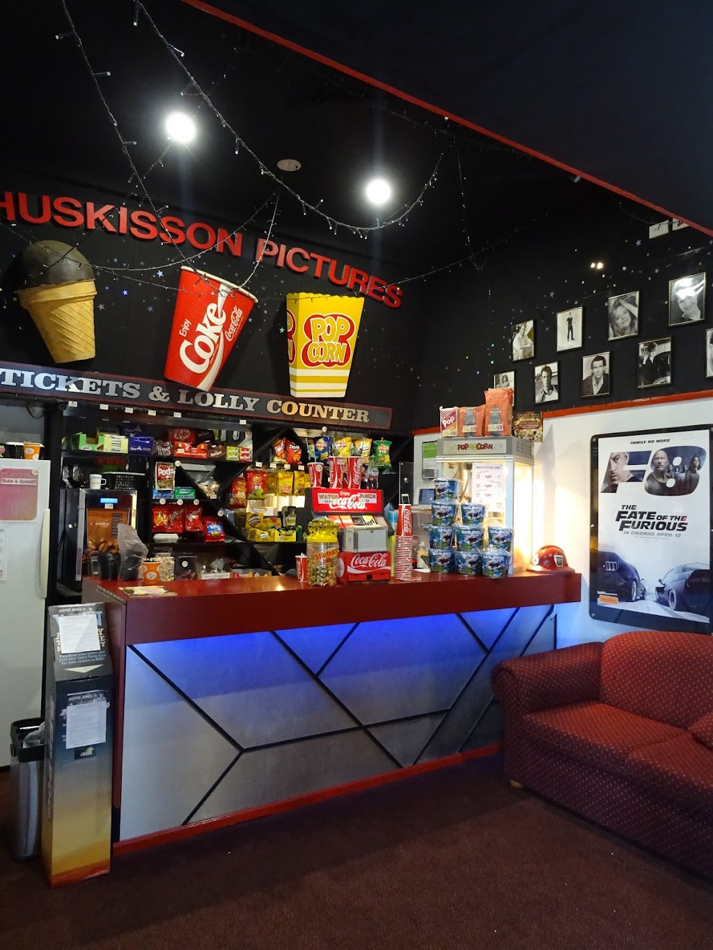 Huskisson Pictures |  | 19 Sydney St, Huskisson NSW 2540, Australia | 0244415076 OR +61 2 4441 5076