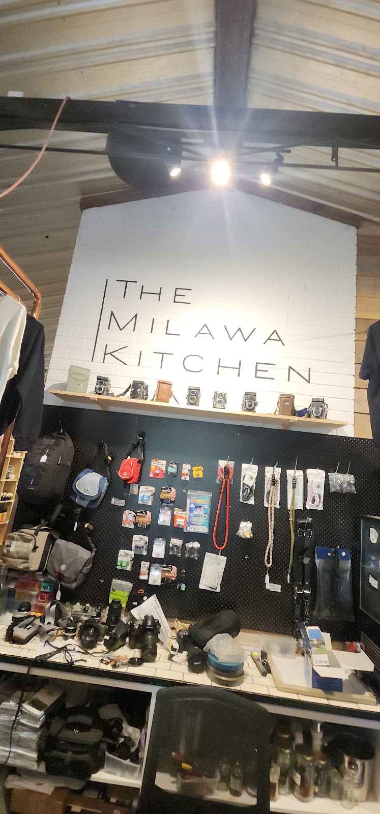 Downtown Darkroom Milawa | 25 Milawa-Bobinawarrah Rd, Milawa VIC 3678, Australia | Phone: 0411 095 945