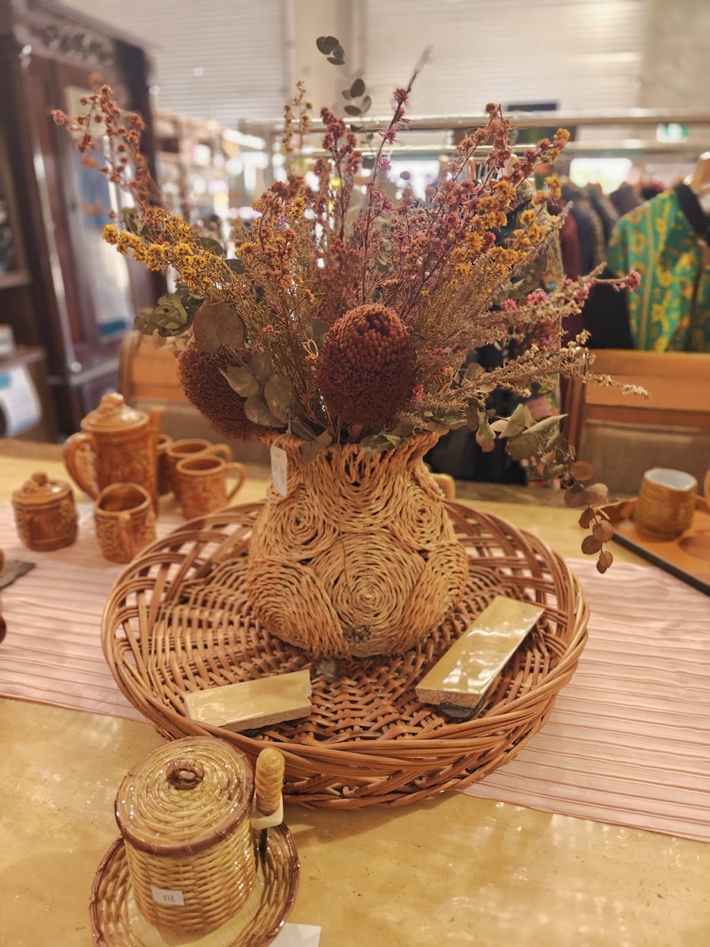 Lifeline Northern Rivers Warehouse and Lifeline Goonellabah Shop | 29 Lancaster Dr, Goonellabah NSW 2480, Australia | Phone: 0493 864 460