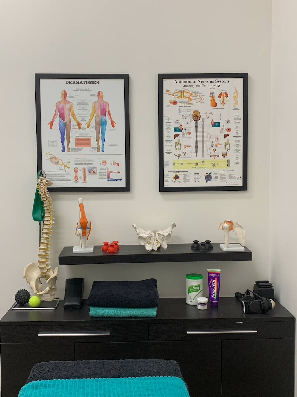 Proactive Spine & Sports Medicine | 402/326 Camden Valley Way, Narellan NSW 2567, Australia | Phone: (02) 4648 0022