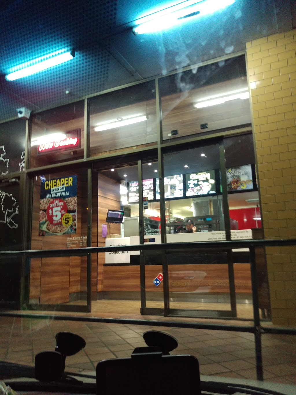 Dominos Kingswood | meal takeaway | Shop 3/1 Bringelly Rd, Kingswood NSW 2747, Australia | 0247243120 OR +61 2 4724 3120