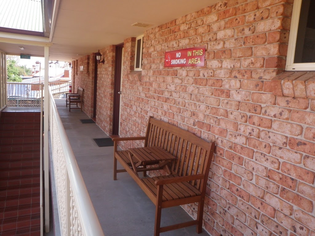 Endeavour Court Motor Inn | 94-98 Bourke St, Dubbo NSW 2830, Australia | Phone: (02) 6881 1000