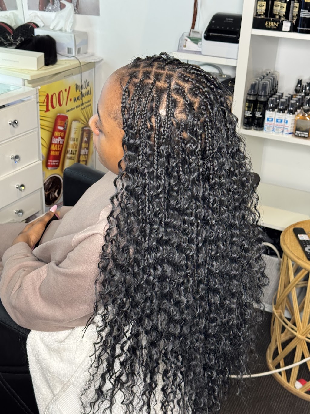 Braids & beauty by Mariama | 3337/33 HADFIELD Rd, Harkness VIC 3337, Australia | Phone: 0428 846 335