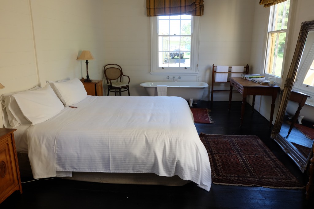 Hillview Heritage Hotel Accommodation & Wedding Venue | 7277 Illawarra Hwy, Sutton Forest NSW 2577, Australia | Phone: 0487 123 778
