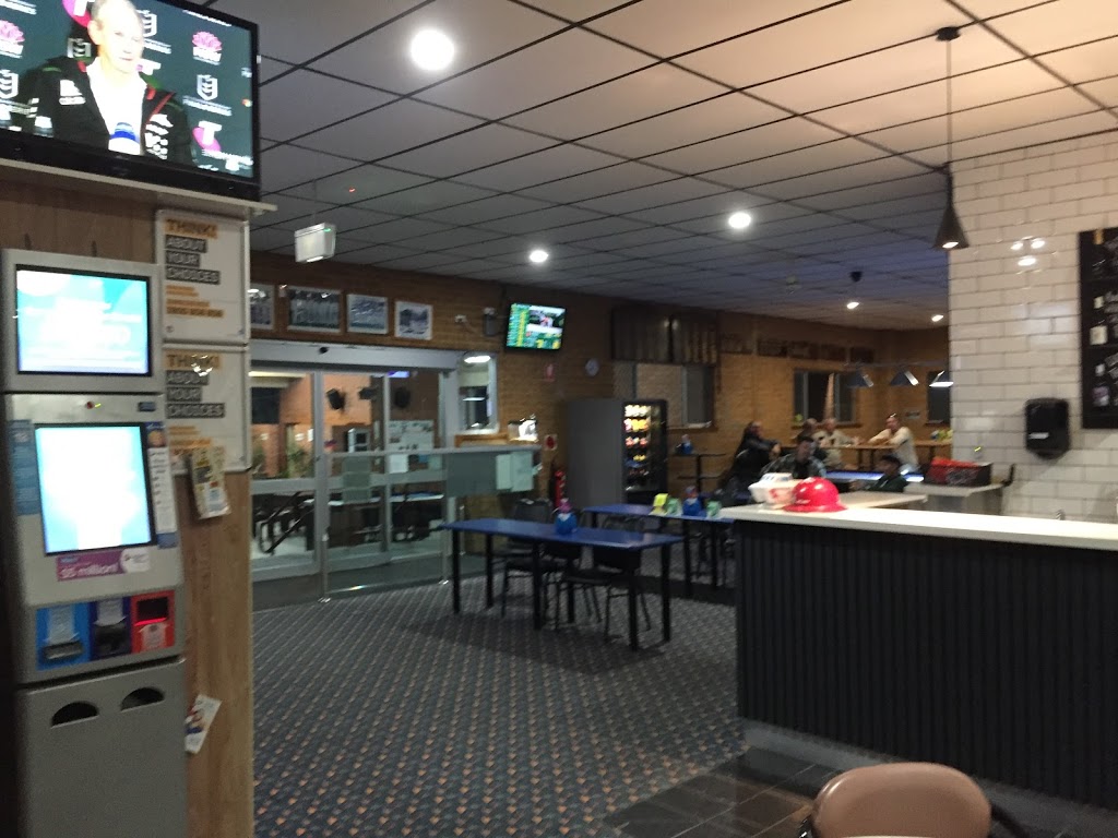 Hat Head Bowling Club |  | 2 Straight St, Hat Head NSW 2440, Australia | 0265677507 OR +61 2 6567 7507