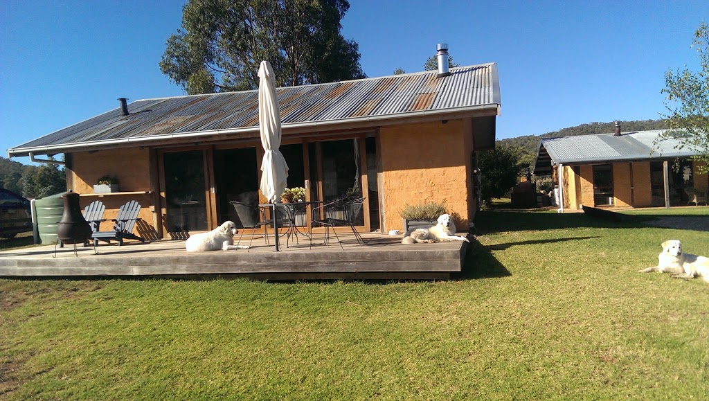 La Casetta - Little House | lodging | 72 Smalls Ln, Cheshunt VIC 3678, Australia | 0458370084 OR +61 458 370 084