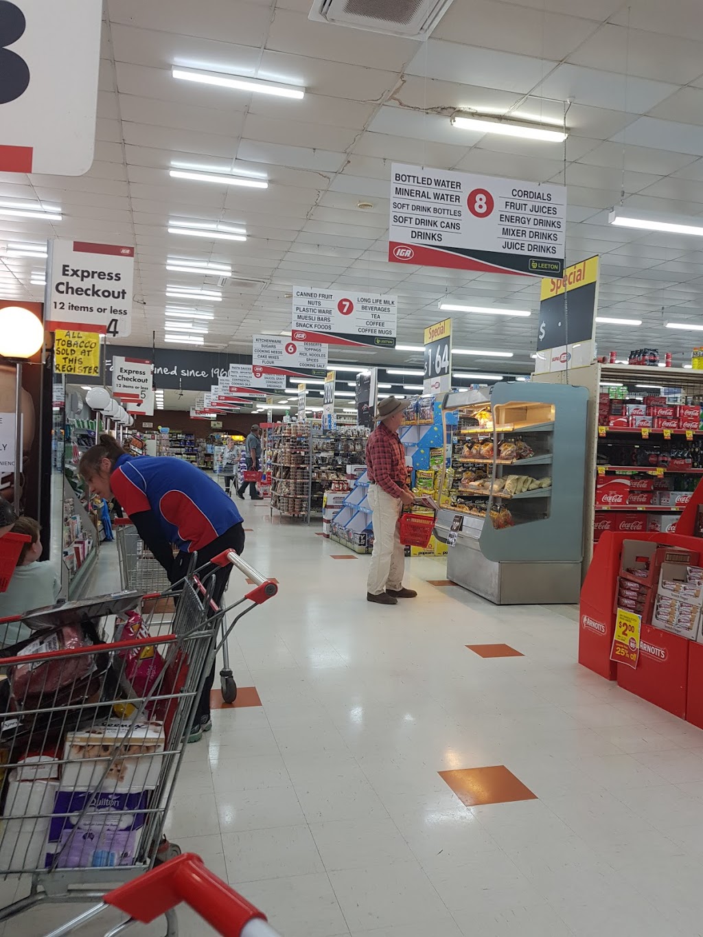 SUPA IGA | supermarket | 2637 Irrigation Way, Leeton NSW 2705, Australia | 0269532000 OR +61 2 6953 2000