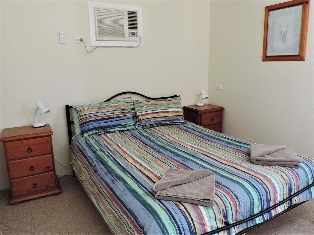 Penong Caravan Park | 4 Stiggants rd, Penong SA 5690, Australia | Phone: (08) 8625 1111