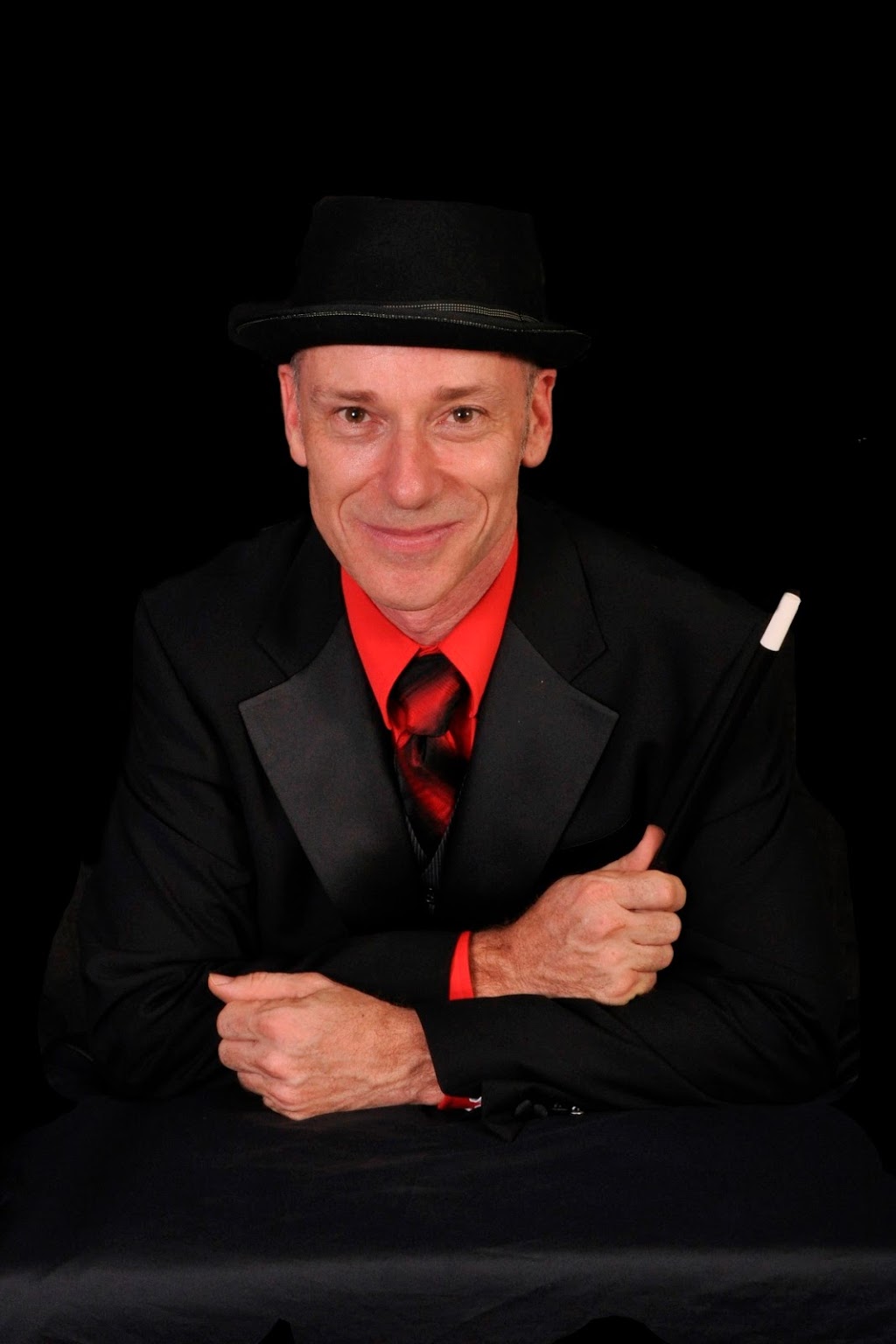 Glen Rhodes - Magician | 104 Trawalla St, The Gap QLD 4061, Australia | Phone: (07) 3300 1741