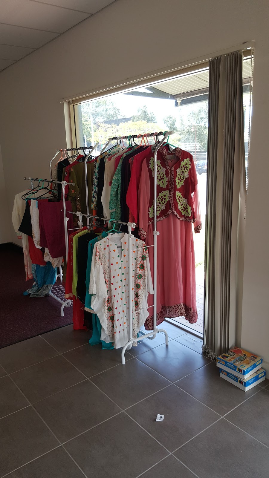 Stitch plus | 43 Springwood Ave, Pacific Pines QLD 4211, Australia | Phone: 0450 005 189