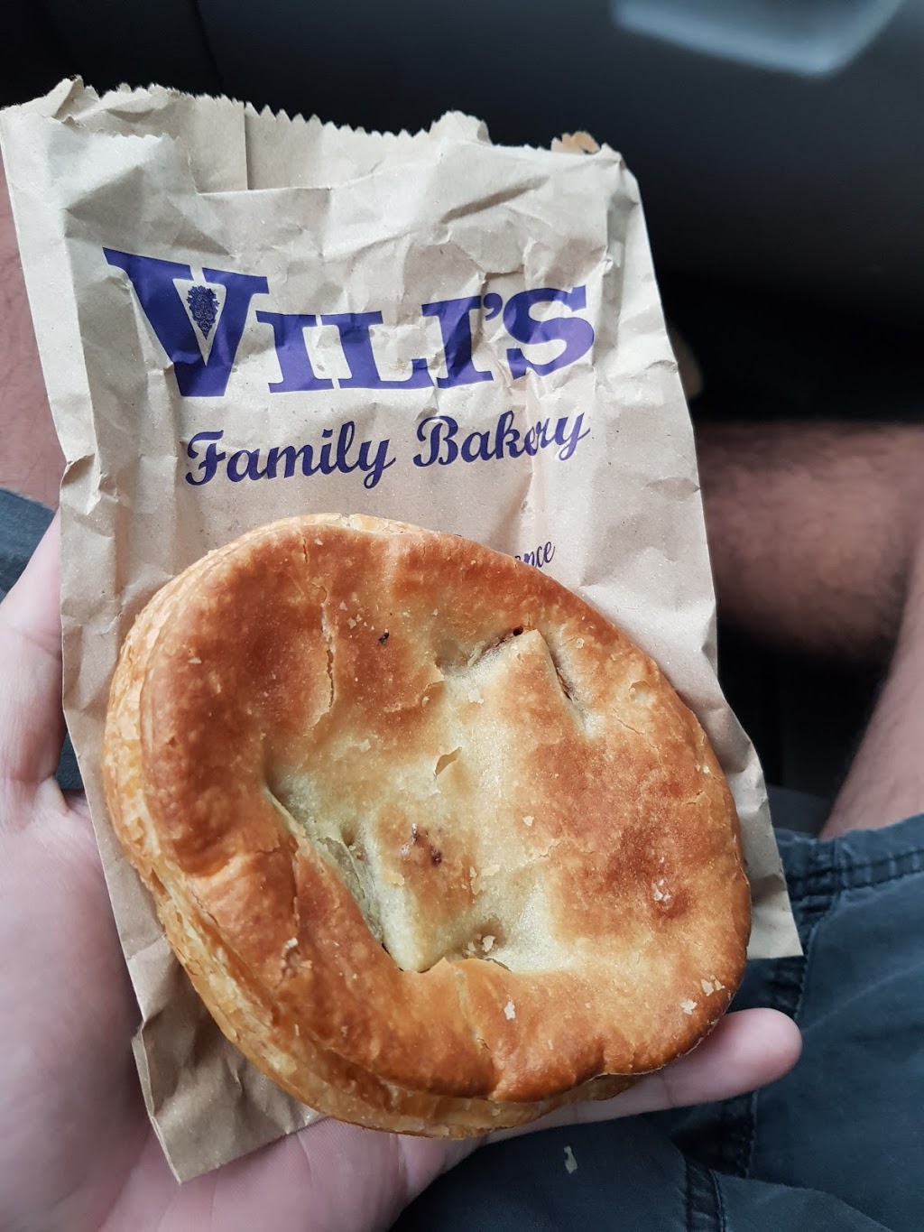 Vilis Cafe & Bakery | 2/41 Pacific Hwy, Ourimbah NSW 2258, Australia | Phone: (02) 4362 1955