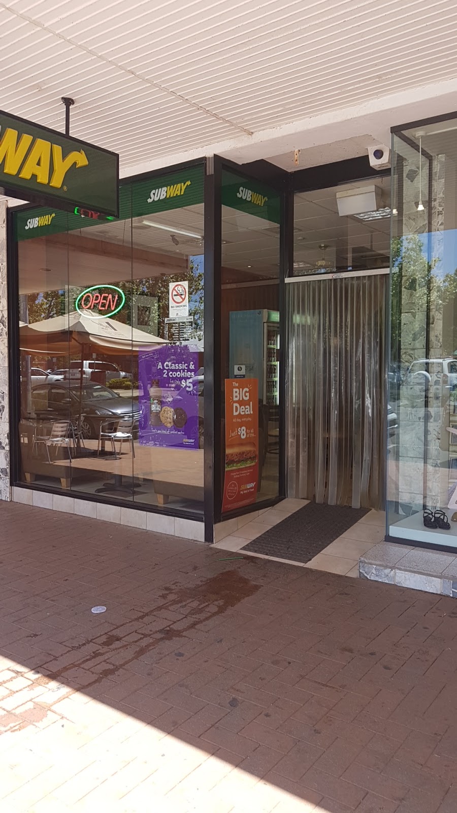 Subway | restaurant | 154 Banna Ave, Griffith NSW 2680, Australia | 0269622112 OR +61 2 6962 2112
