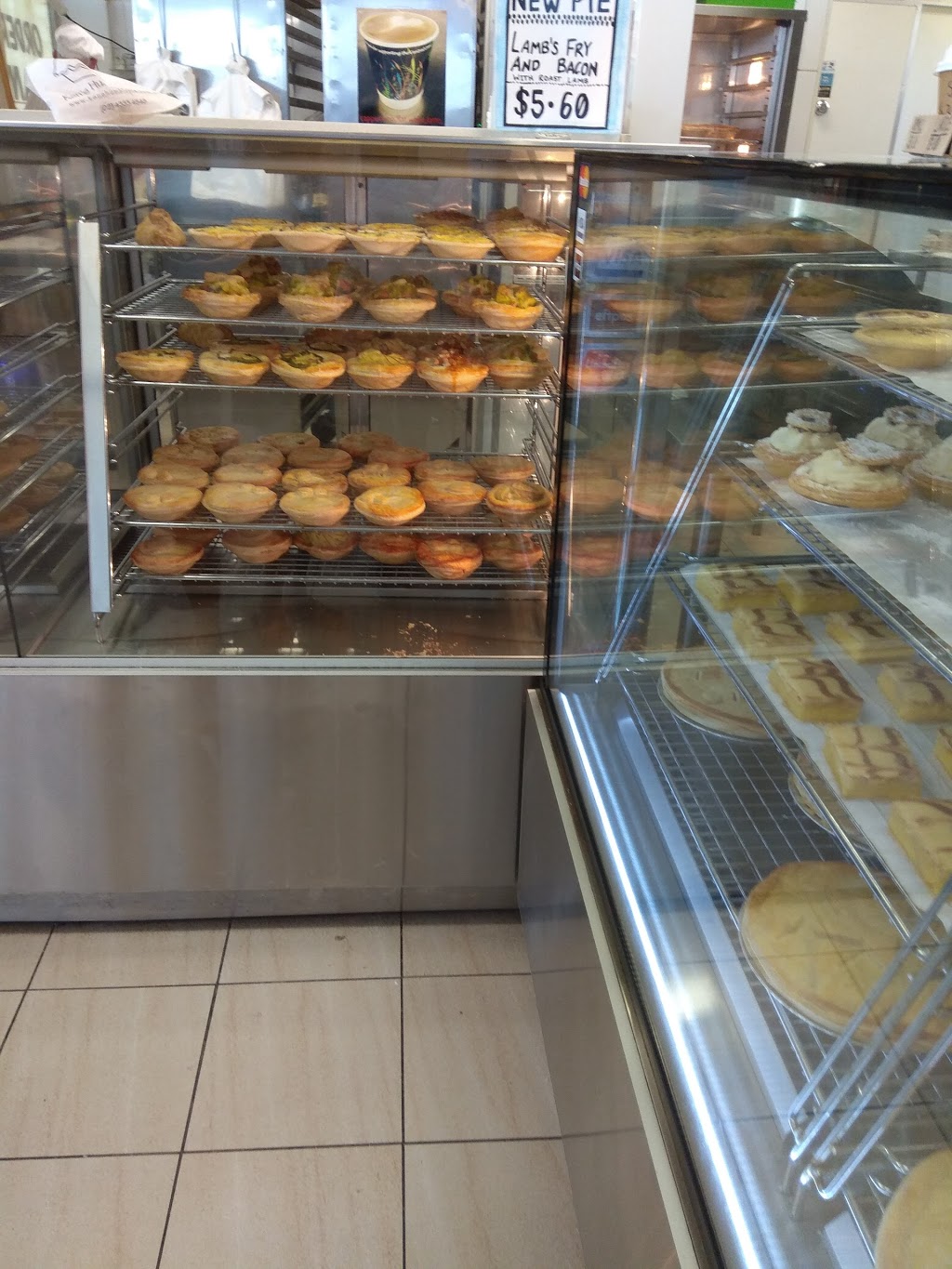 Kens Humble Pie Shop | bakery | 32 Coral St, The Entrance NSW 2261, Australia | 0243334548 OR +61 2 4333 4548