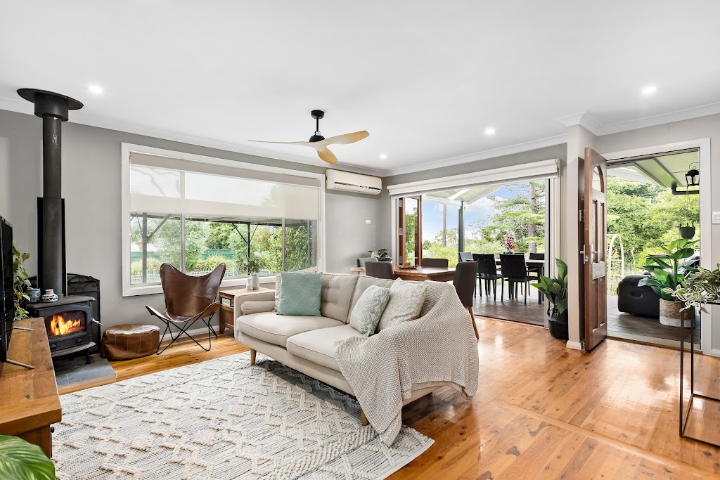 Captured By Chris | 16 Buena Vista Rd, Woodford NSW 2778, Australia | Phone: 0412 904 227