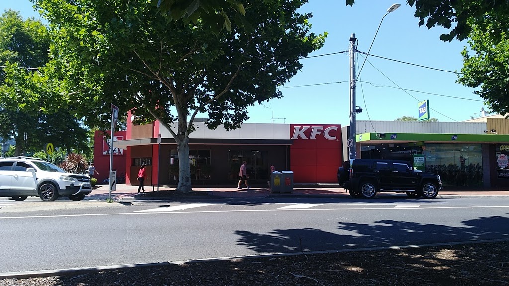 KFC Werribee | 113-115 Watton St, Werribee VIC 3030, Australia | Phone: (03) 9741 6693