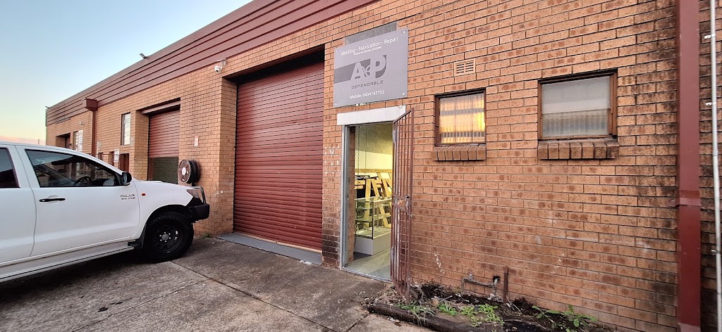 AP Dependable Mobile Welding and Repair | 26 Crane Rd, Cobar Park NSW 2790, Australia | Phone: 0434 147 752