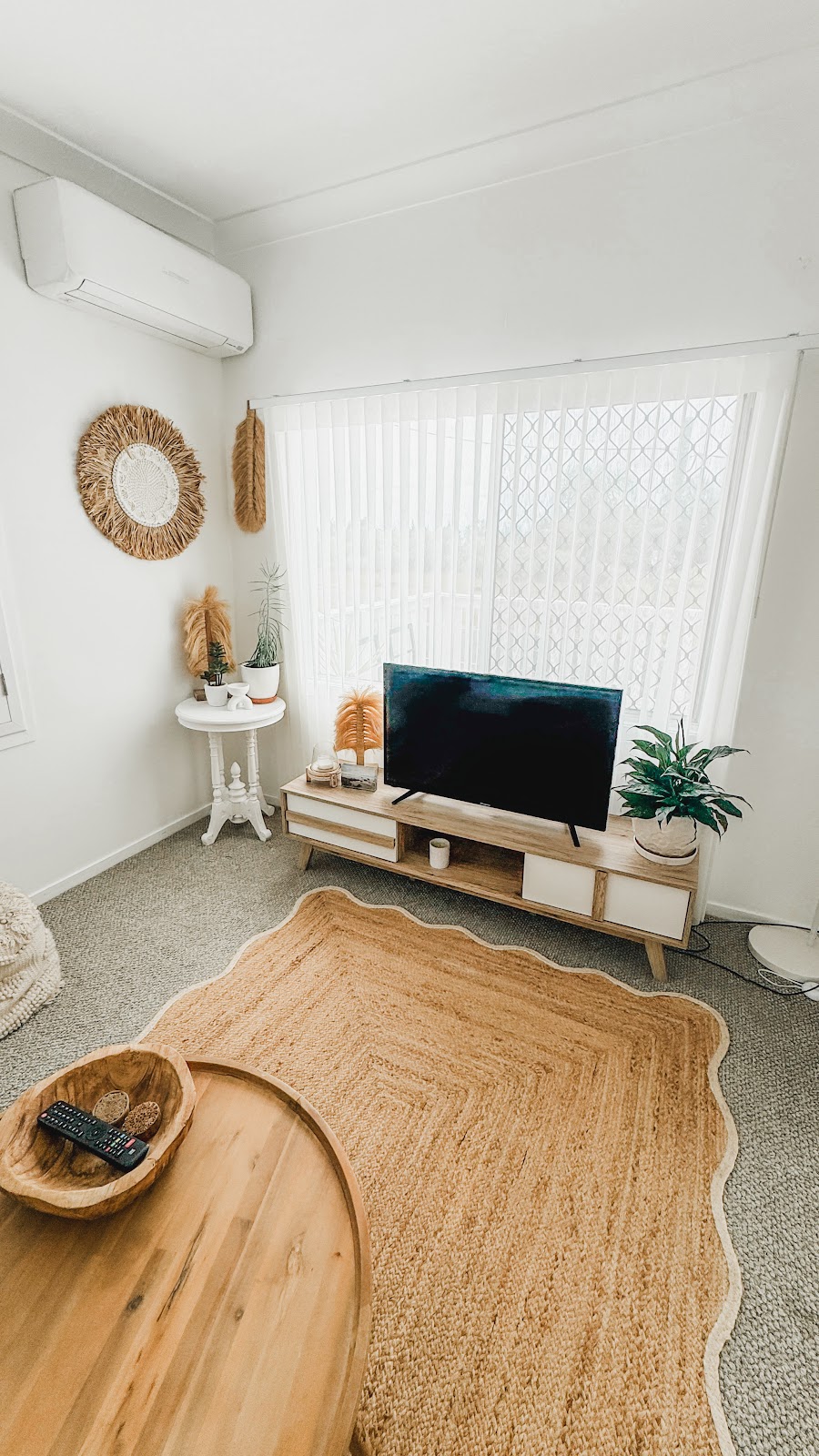 Beach Bungalow | 90 Farnborough Rd, Meikleville Hill QLD 4703, Australia | Phone: 0437 010 651