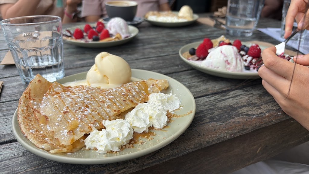 Saltie Dog Coffee & Crepes | 748 Lawrence Hargrave Dr, Coledale NSW 2515, Australia | Phone: 0477 227 534