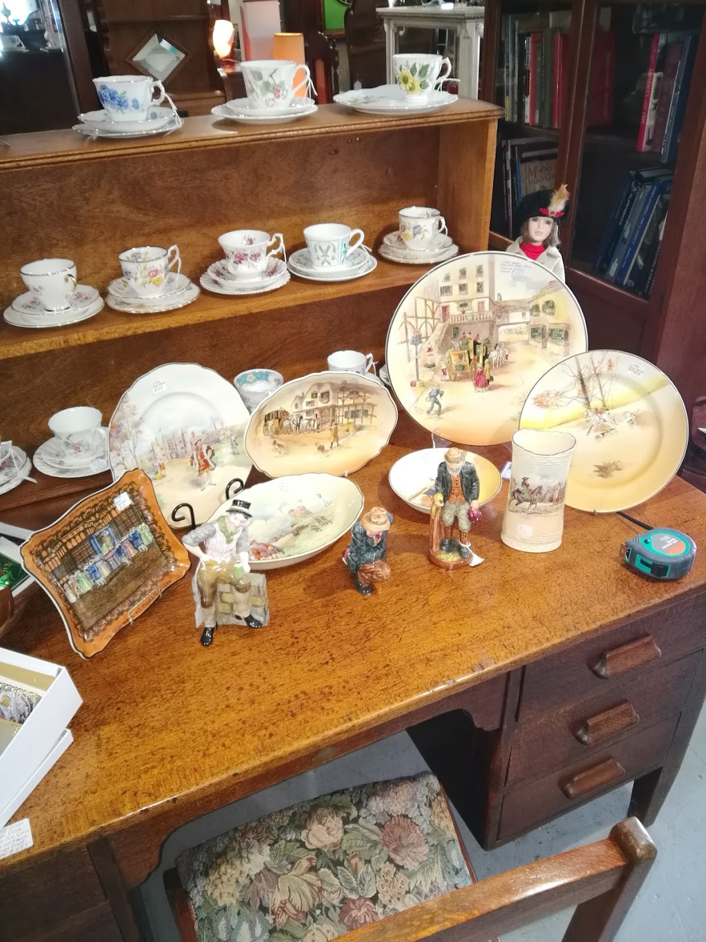 Colonial Collectables Antiques | home goods store | 111 Sandgate Rd, Albion QLD 4010, Australia | 0431403897 OR +61 431 403 897