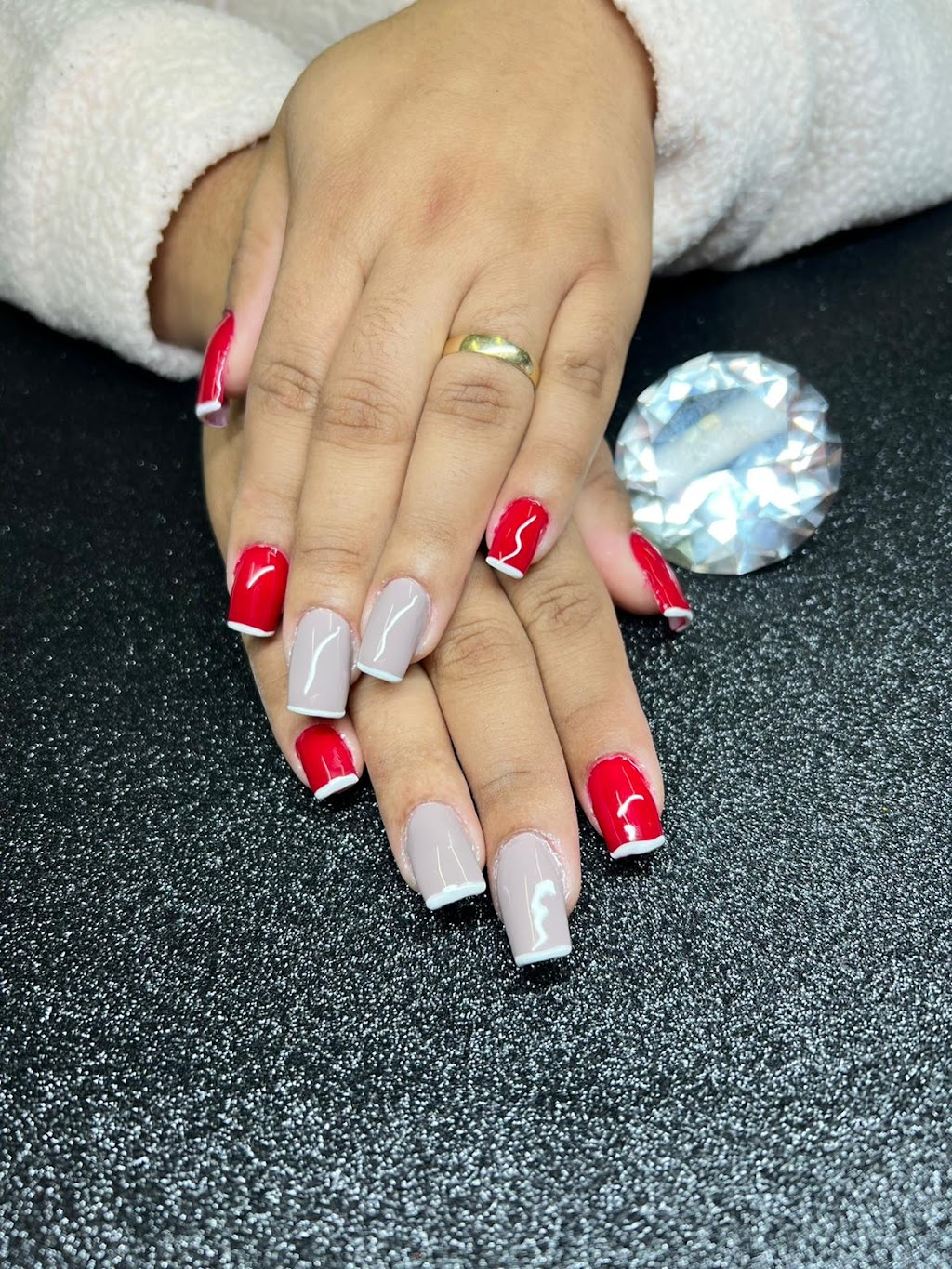 SOS Therapy Nails | beauty salon | 33 Werth St, Oakey QLD 4401, Australia | 0478023219 OR +61 478 023 219