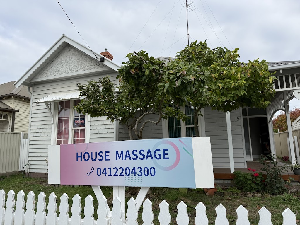 Cindy House massage | 5 Ronald St, Ballarat Central VIC 3350, Australia | Phone: 0412 204 300