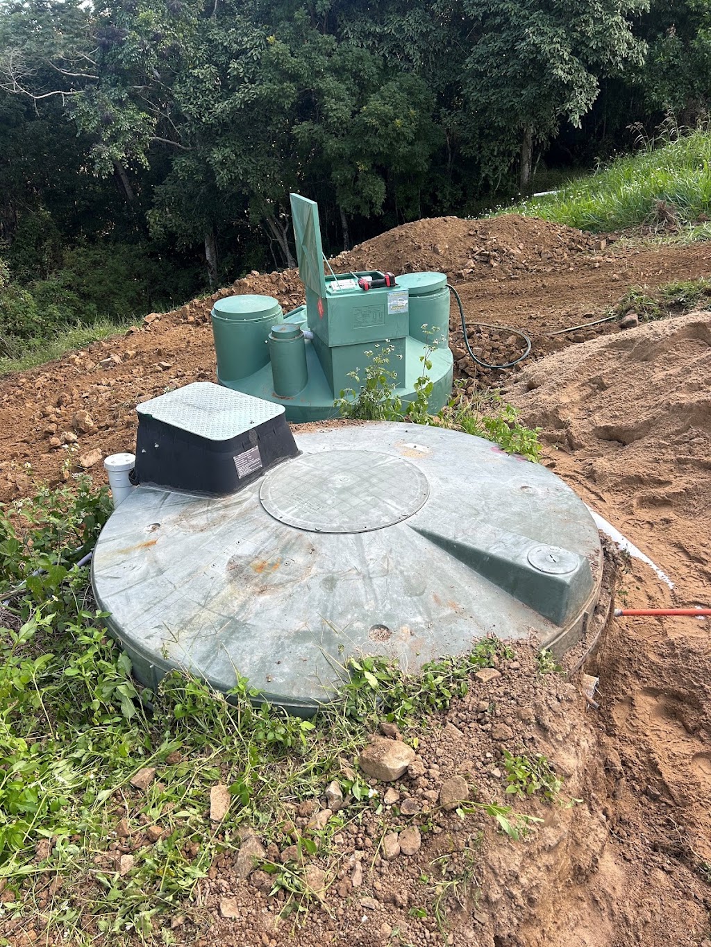 Central Coast Sewerage Services | 20 Seaspray Cl, Shoal Point QLD 4740, Australia | Phone: 0428 576 200