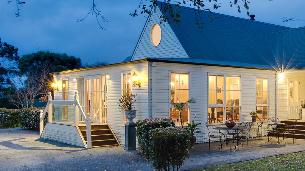 Glen Isla House | lodging | 230 Church St, Cowes VIC 3922, Australia | 0359521882 OR +61 3 5952 1882