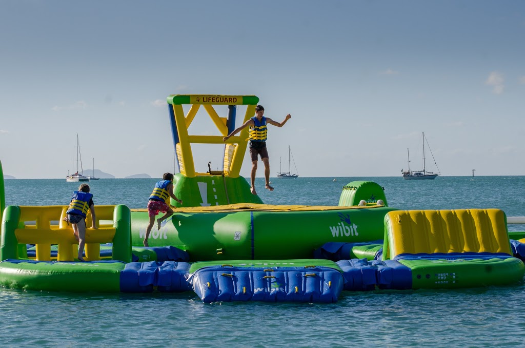 AquaSplash Inflatable Water Park | 42 Masons Parade, Gosford NSW 2250, Australia | Phone: (02) 8325 1705