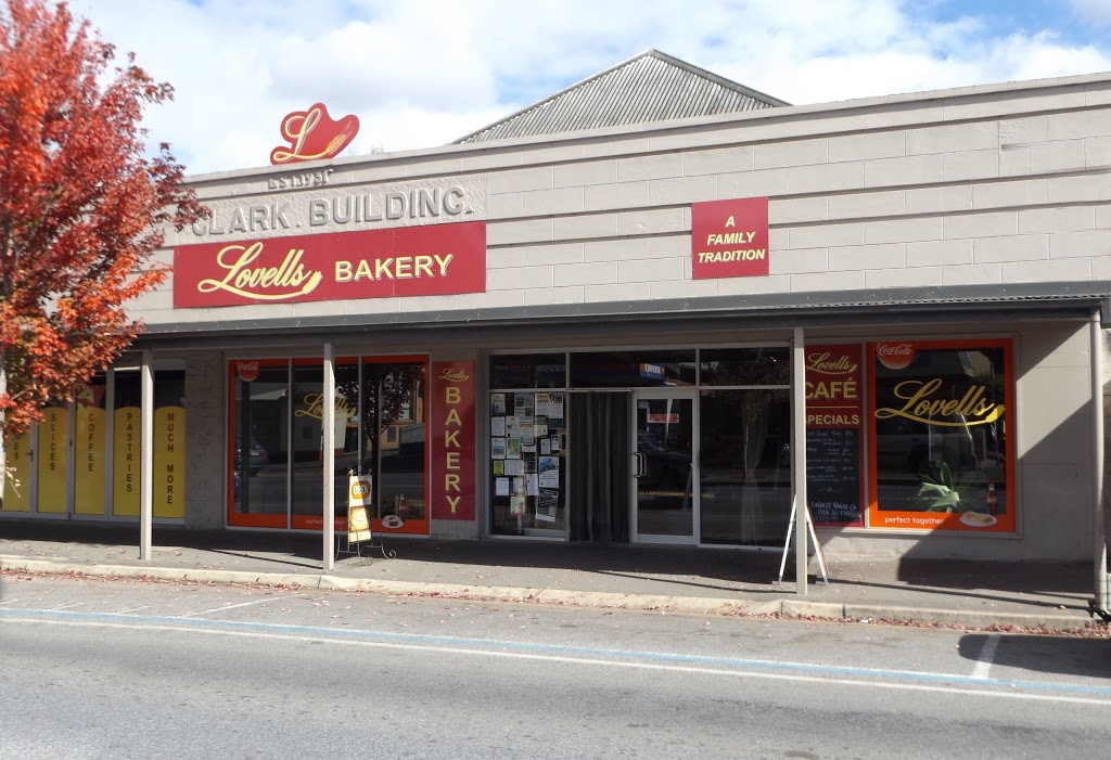 Lovells Bakery At Woodside | bakery | 41 Onkaparinga Valley Rd, Woodside SA 5244, Australia | 0883899445 OR +61 8 8389 9445