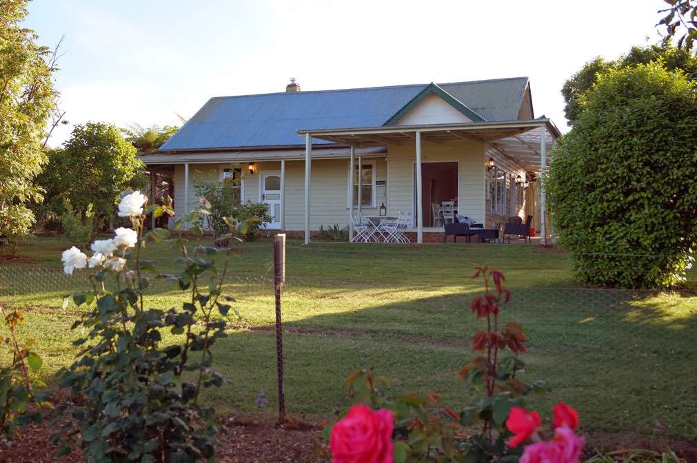 Eagles View Bed & Breakfast | travel agency | 75A De Lancey Rd, Wandin North VIC 3139, Australia | 0409184148 OR +61 409 184 148