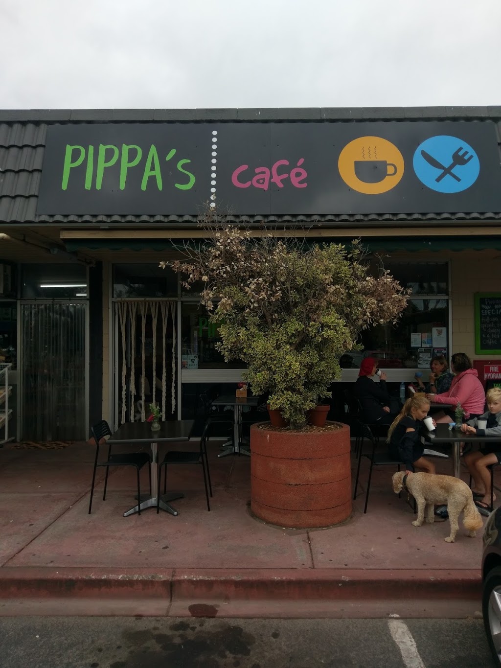 Pippas Cafe | cafe | Shop 8/2185 Point Nepean Rd, Rye VIC 3941, Australia