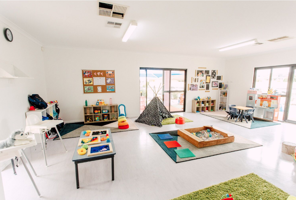 Early Learning Centre Summer Pines | school | 46 Comrie Rd, Canning Vale WA 6155, Australia | 0894556044 OR +61 8 9455 6044