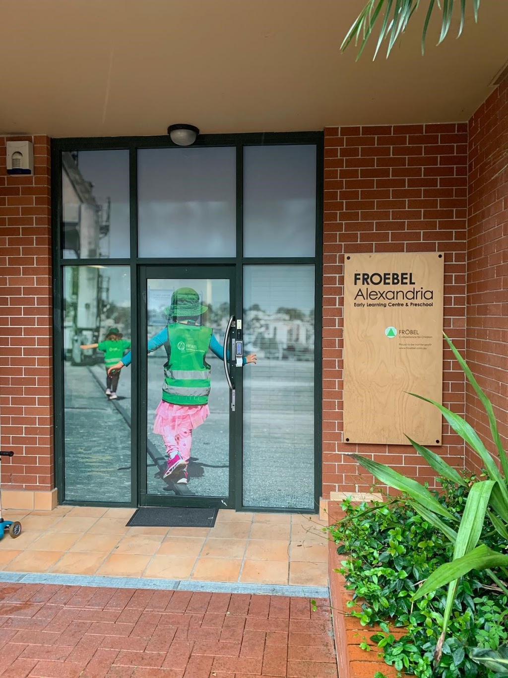 FROEBEL Alexandria Early Learning Centre and Preschool |  | Suite 7105, 177-219 Mitchell Road close to, Sydney Park Rd, Alexandria NSW 2015, Australia | 0295654500 OR +61 2 9565 4500