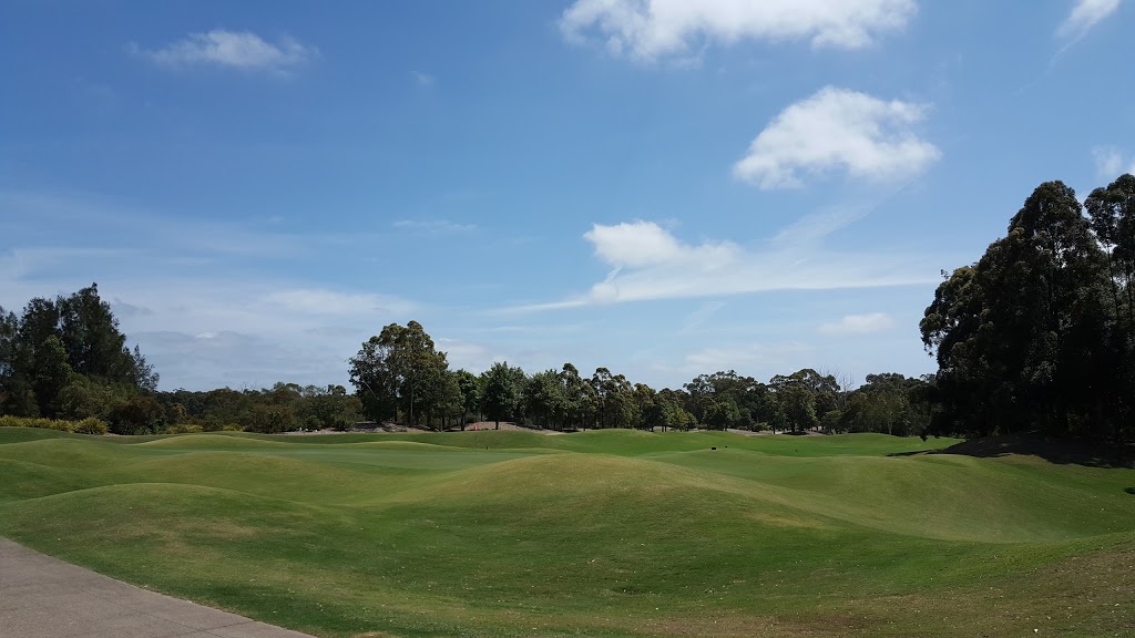 Terrey Hills Golf and Country Club | restaurant | Kingfisher Drive, 116 Booralie Rd, Terrey Hills NSW 2084, Australia | 0294500155 OR +61 2 9450 0155