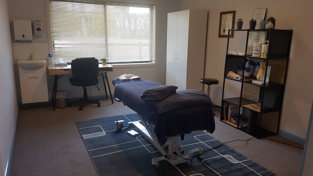 Nicole McKenzie Remedial Massage Therapist | point of interest | 124B Hare St, Echuca VIC 3564, Australia | 0354802214 OR +61 3 5480 2214
