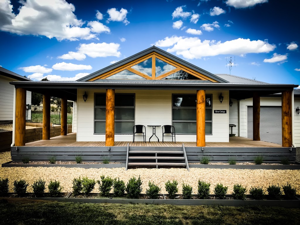 Daysend Cottages Merrijig Australia | lodging | 2 Merrijig Pl, Merrijig VIC 3723, Australia | 0439155705 OR +61 439 155 705