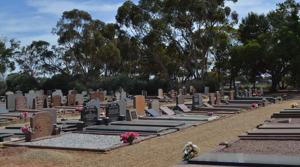 Balaklava Cemetery | cemetery | 30-32 Gwy Terrace, Balaklava SA 5461, Australia