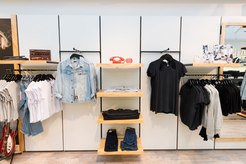 AAFS Shopfitting | 17 Newline Rd, Officer South VIC 3809, Australia | Phone: (03) 5943 0581