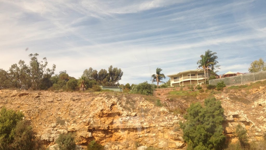 Murray Bridge Holiday Lodge Lookout Drive | lodging | 40C Lookout Dr, Murray Bridge East SA 5253, Australia | 0430635160 OR +61 430 635 160